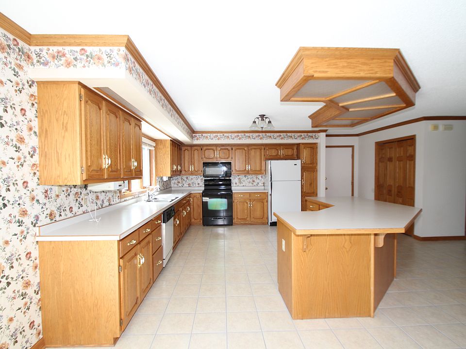 1st image of 23051 County Road 75 St