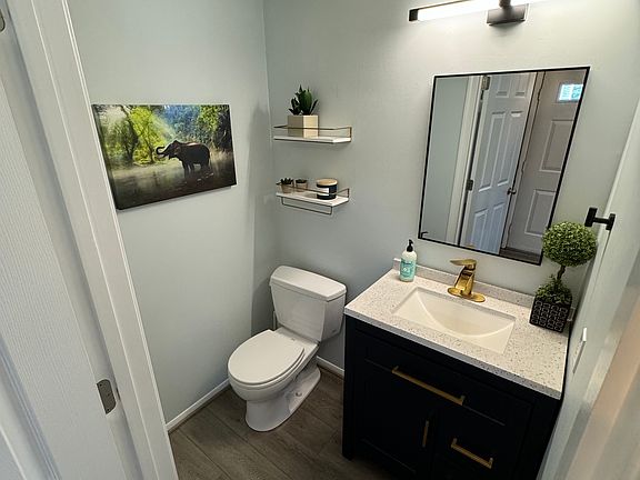 5th image of 8117 Willowdale Ct