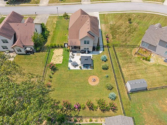 3rd image of 296 Ivy Bend Cir