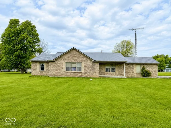 3664 W Mill Creek Dr, Kingman, IN 47952