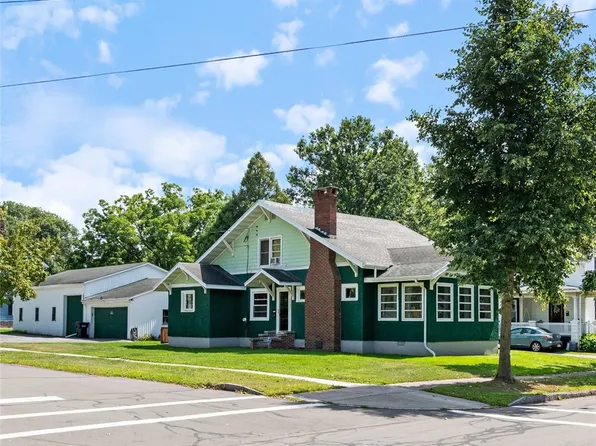21 Pearl St, Clifton Springs, NY 14432