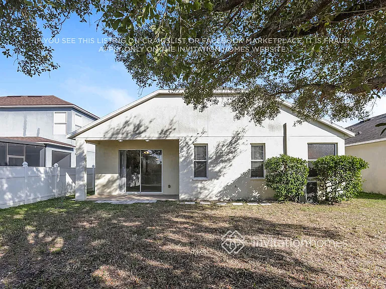 8716 Sandy Plains Dr — Photo 15