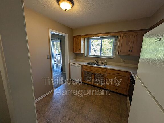 5th image of 5884 W 58th St APT 302