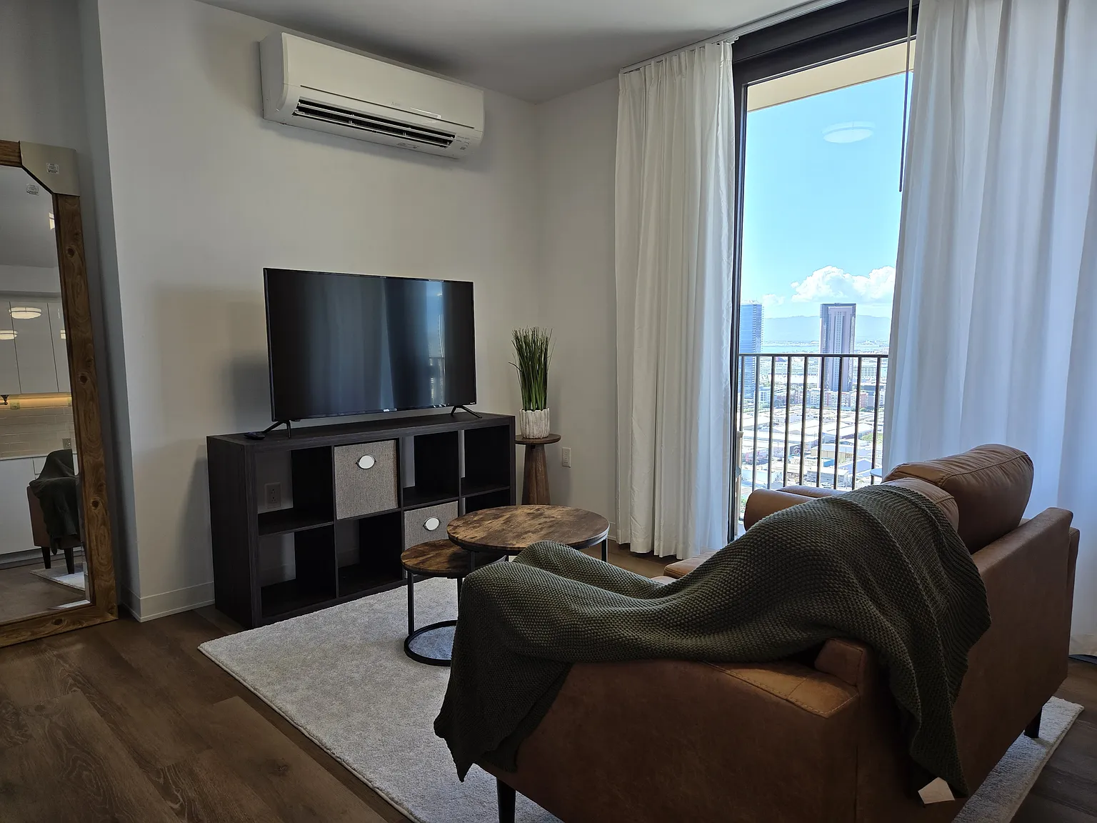 1 bed, 468 sqft, $3,300 — Photo 3