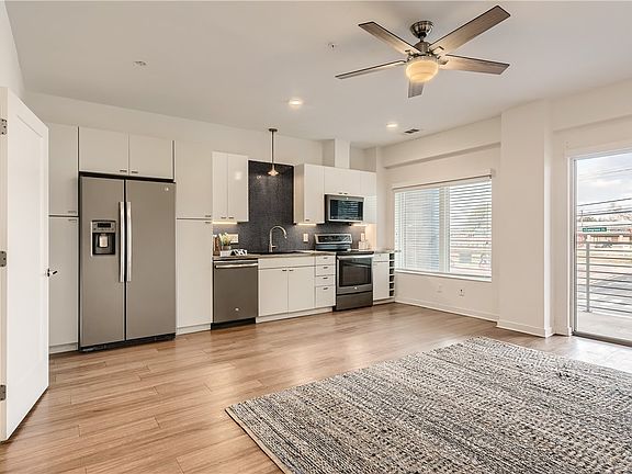 5th image of 4361 S Congress Ave #202