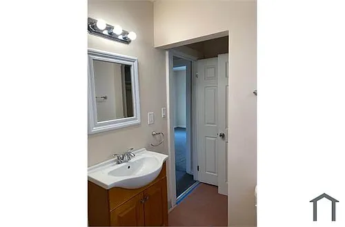3653 S Normandie Ave Photo 1