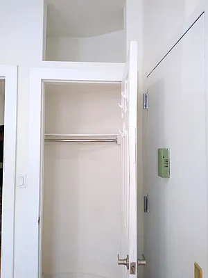 Rented by Evergreen Realty & Investments | media 7