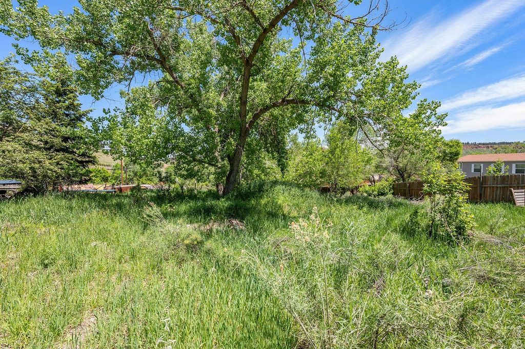 4804 Foothills Dr