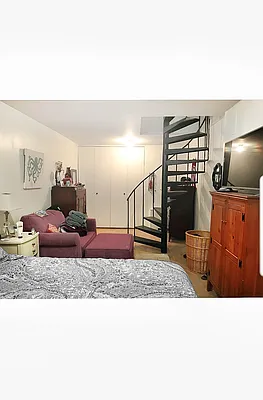 Rented by Oxford Property Group | media 25
