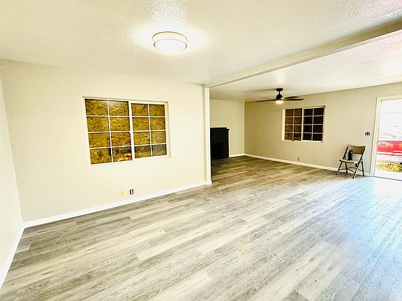 4th image of 1611 N Sierra Nevada St