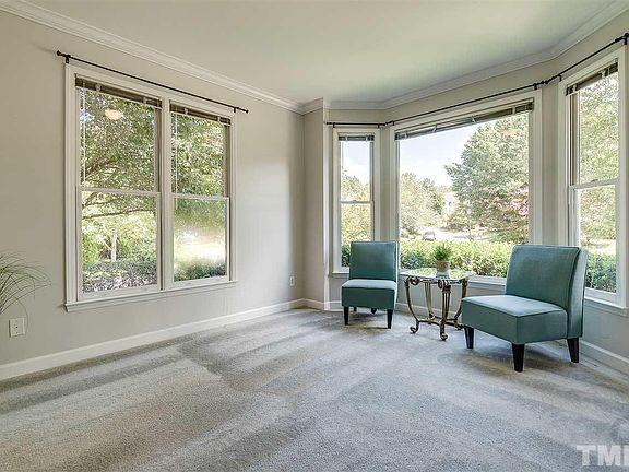 5th image of 111 Perry Creek Dr
