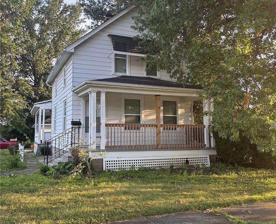 1st image of 1407 W 22nd St