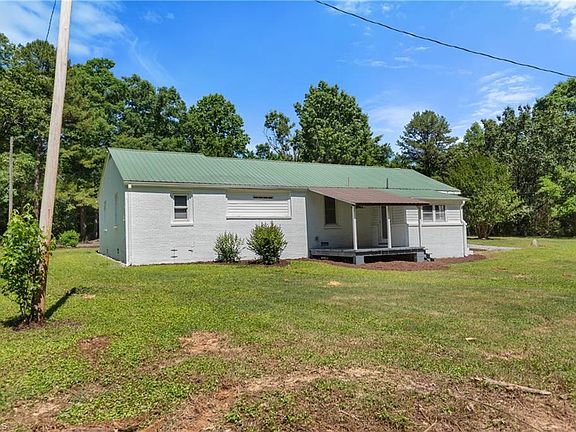 3rd image of 331 Grubb Dr