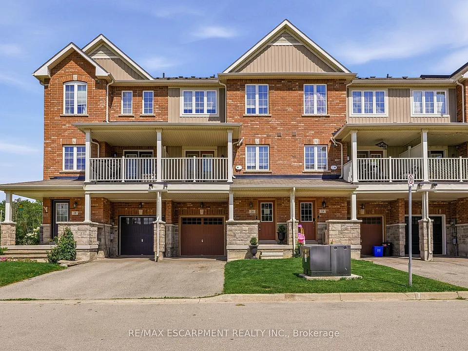 26 Hiscott Dr