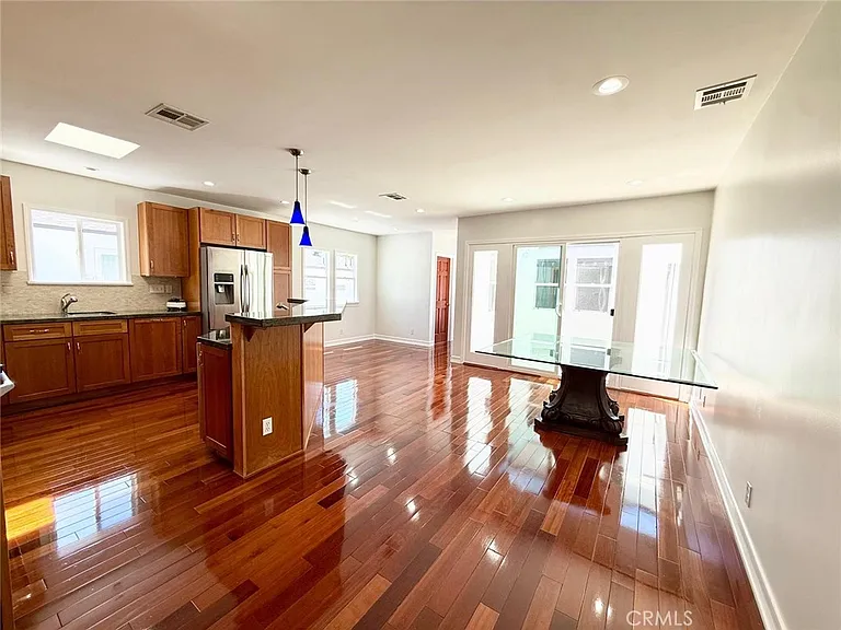 5639 Natick Ave — Photo 9
