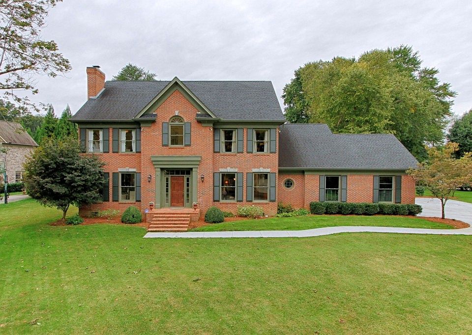 1st image of 608 Scotswood Cir