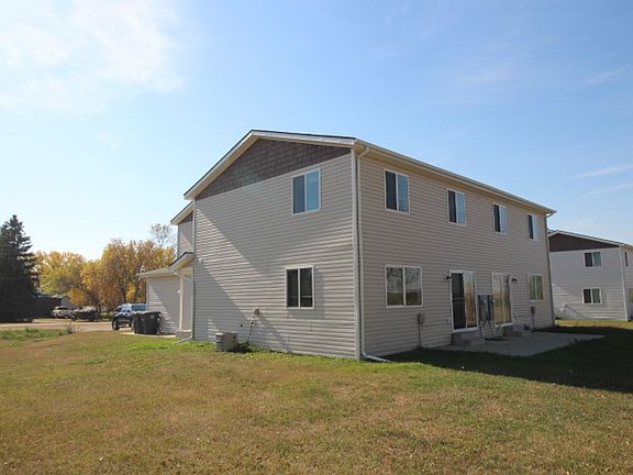 3rd image of 300 5th Ave W