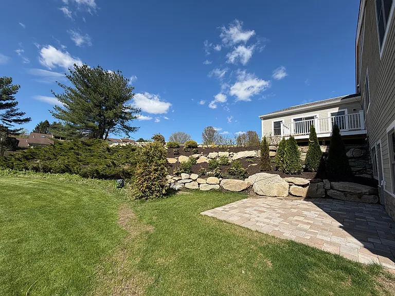 904 Oakridge Dr #904 — Photo 3