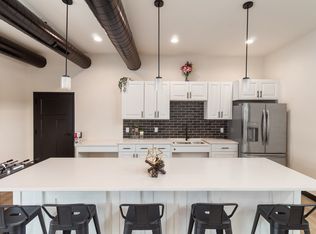 950 Canter Dr #B9F295C40, Madison, WI 53718