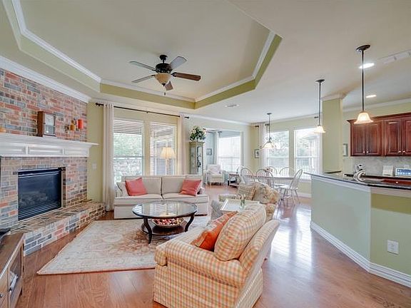 5th image of 384 Pebble Beach Dr