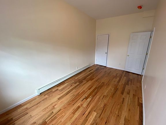 5th image of 39-43 Crescent St #2