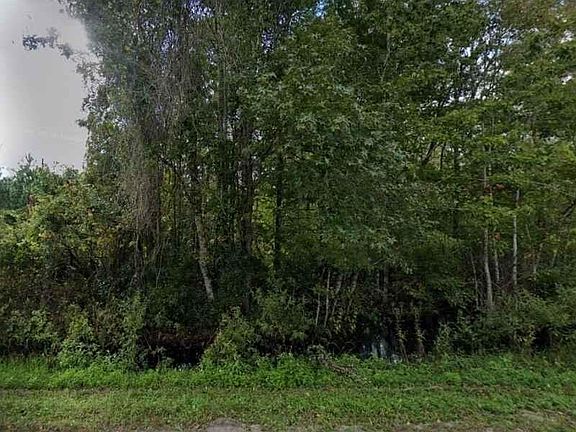 3rd image of 696 W RIVER Road