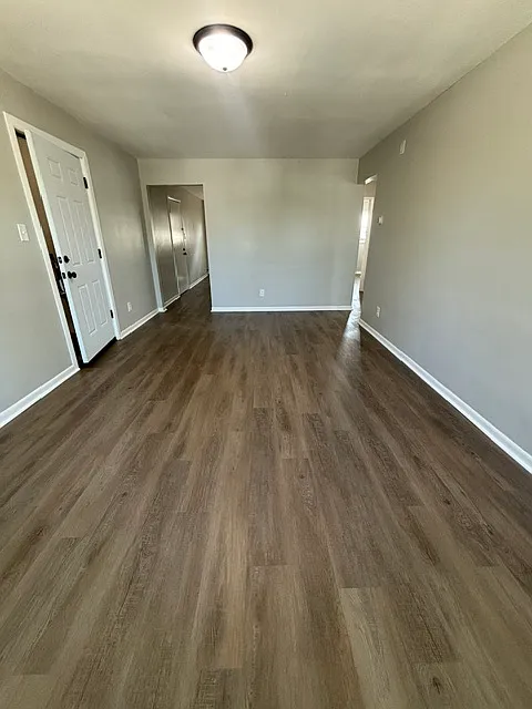 1502 Lake Avenue - 5 — Photo 2