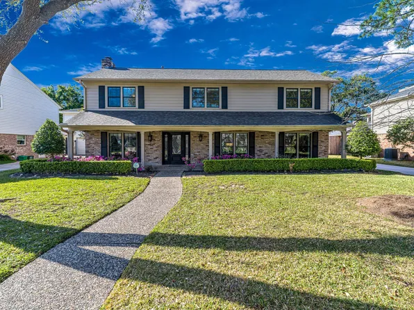 14735 Kellywood Ln, Houston, TX 77079