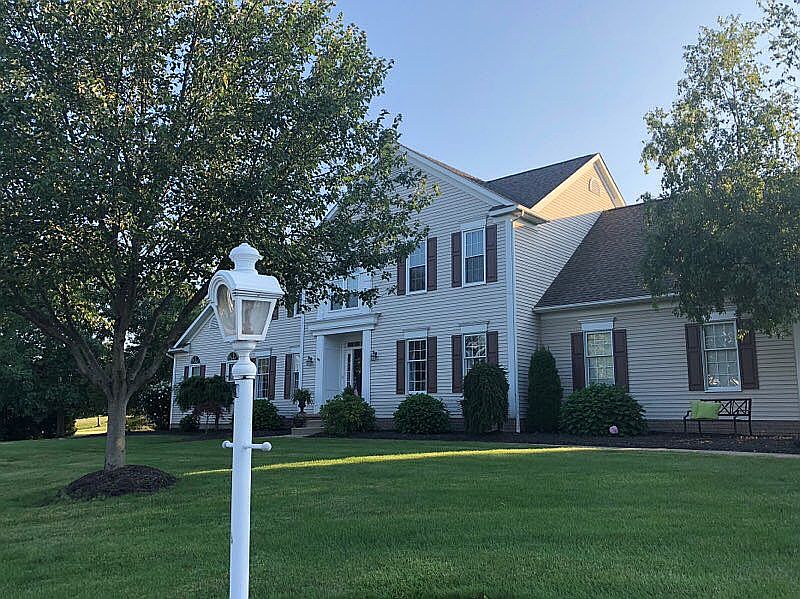 2nd image of 7524 Warren Point Ln