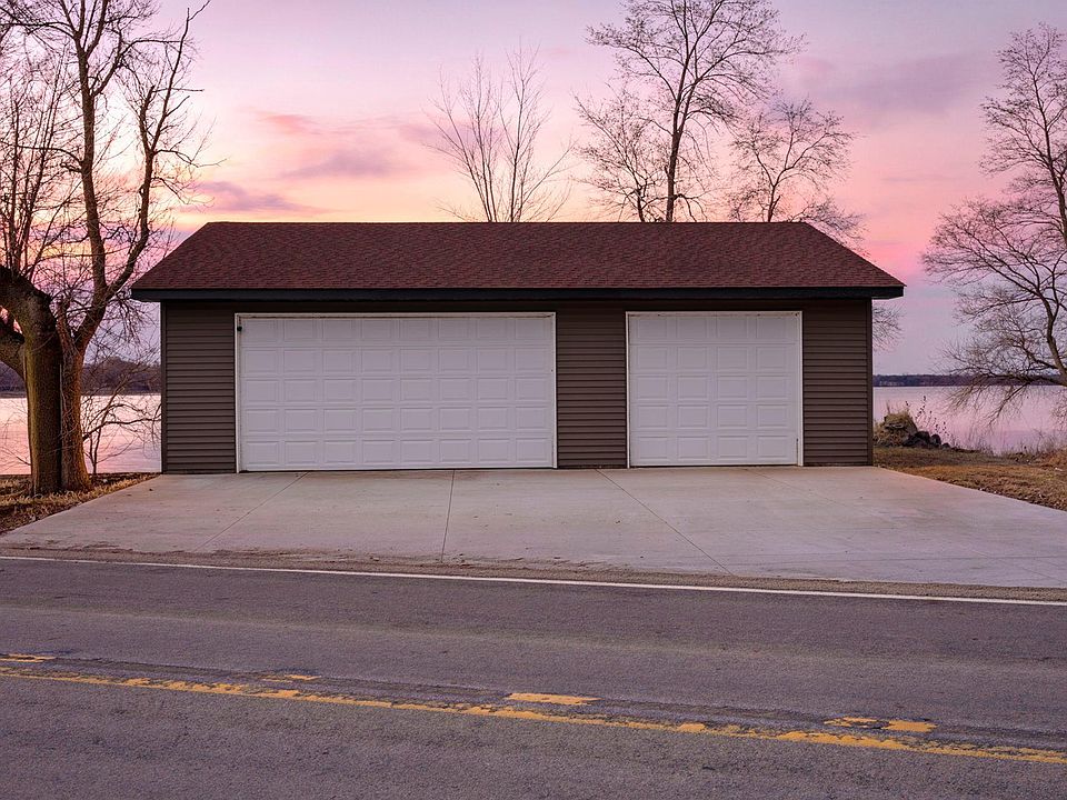 1st image of 3990 Cannon Lake Trl