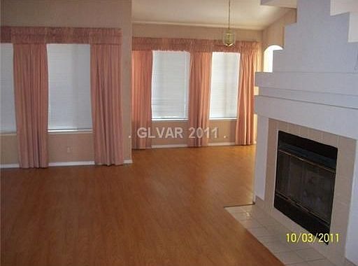 4th image of 4409 Inez Dr