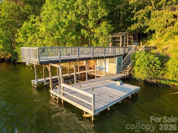 263 Lakewood Cres, Troy, NC 27371