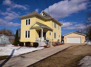 440 Madison Ave, Omro, WI 54963