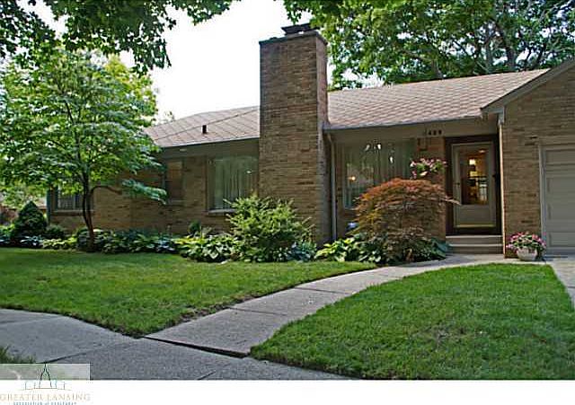 1st image of 409 E Durand St