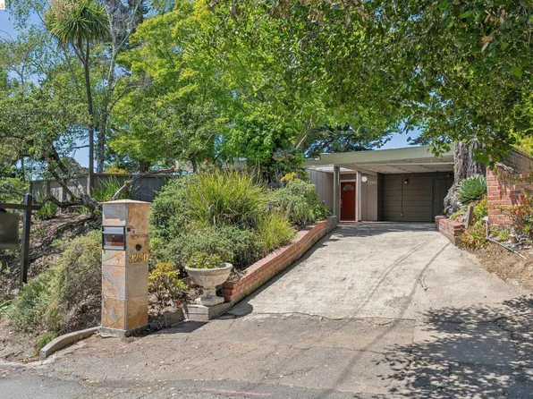 2250 Pelham Pl, Oakland, CA 94611