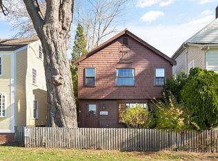 6 Kosciusko St, Salem, MA 01970