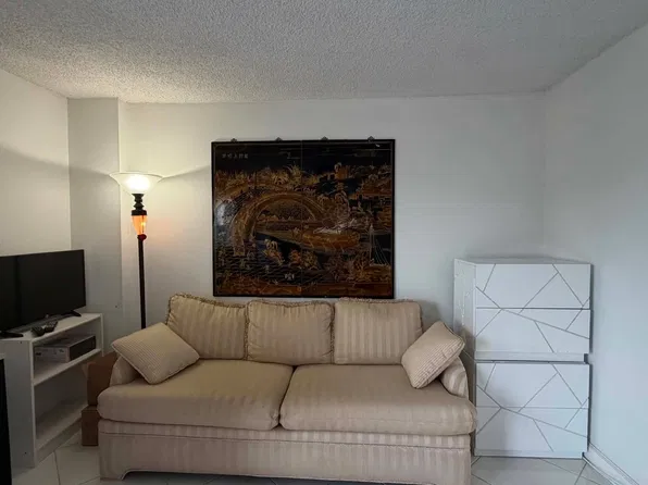 1731 SE 15th St APT 411, Fort Lauderdale, FL 33316
