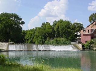 125 River Lakes Ln, River, TX 78655