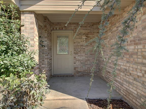 4th image of 1023 Stokley Ct