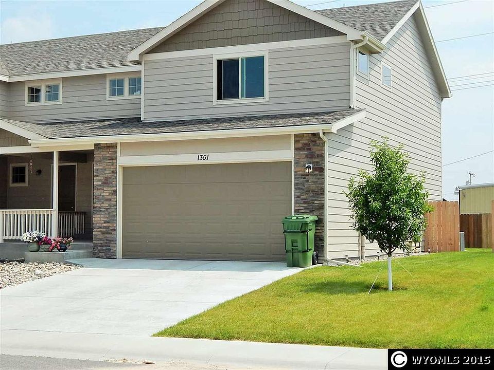1st image of 1351 Meadow Ln