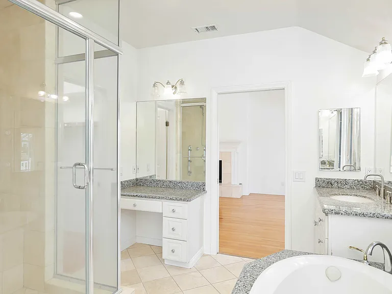2025 E Balboa Blvd — Photo 34
