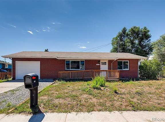 4th image of 401 Crest St