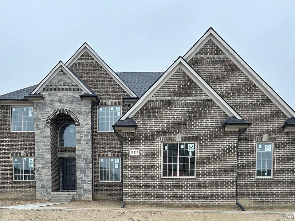 1st image of 56452 Scotland Dr