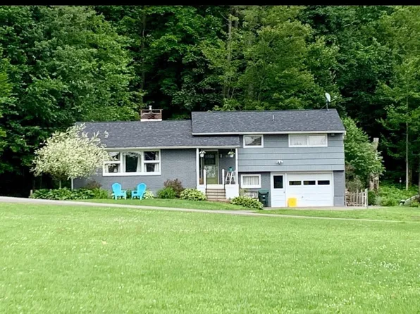 9 Hi Over Rd, Binghamton, NY 13901