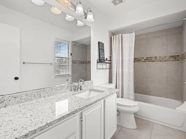 1011 Ridgecrest Dr — Photo 10