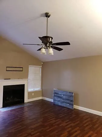 3 bed, 1363 sqft, $2,300 — Photo 2