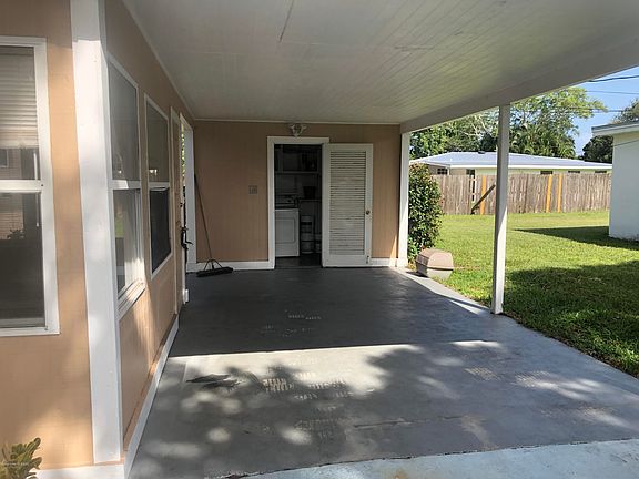 4th image of 2903 Rollins St #0