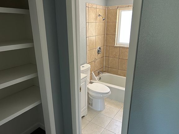 5th image of 318 Bonnie Ct APT 3