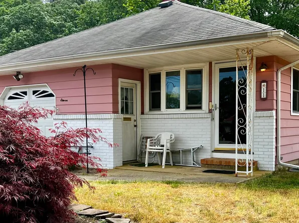 11 Mount Nebo Lane, Toms River, NJ 08753