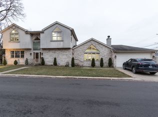 1018 Augusta St, Melrose Park, IL 60302